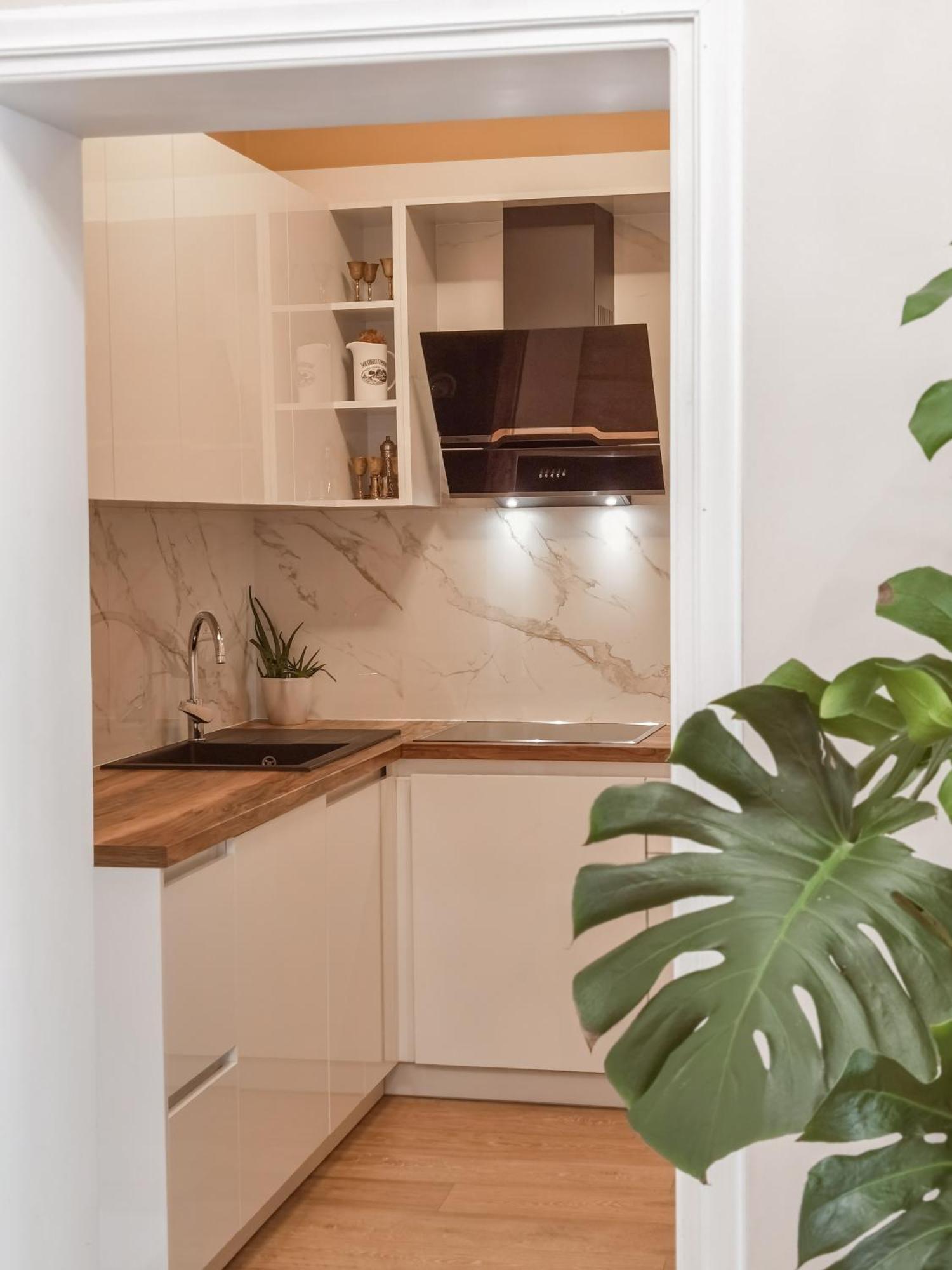 Joni & Joy Center Apartment Μπεράτ Εξωτερικό φωτογραφία